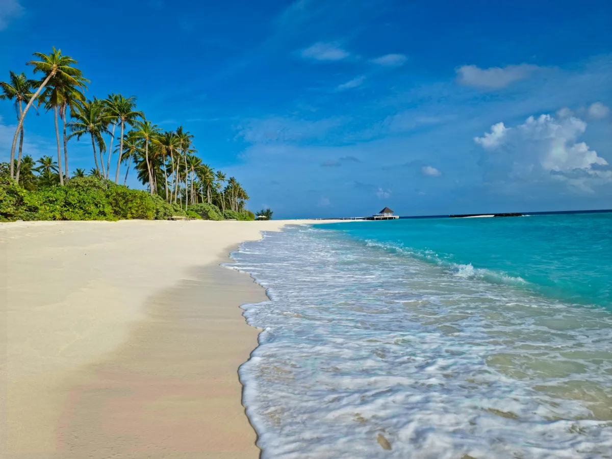 eSIM or Local SIM in the Maldives: An Honest Comparison