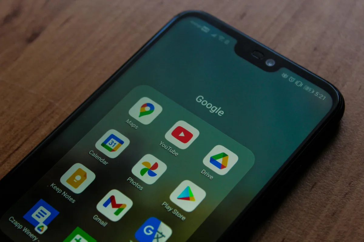 Pixel 8 Pro: eSIM support, installation guide