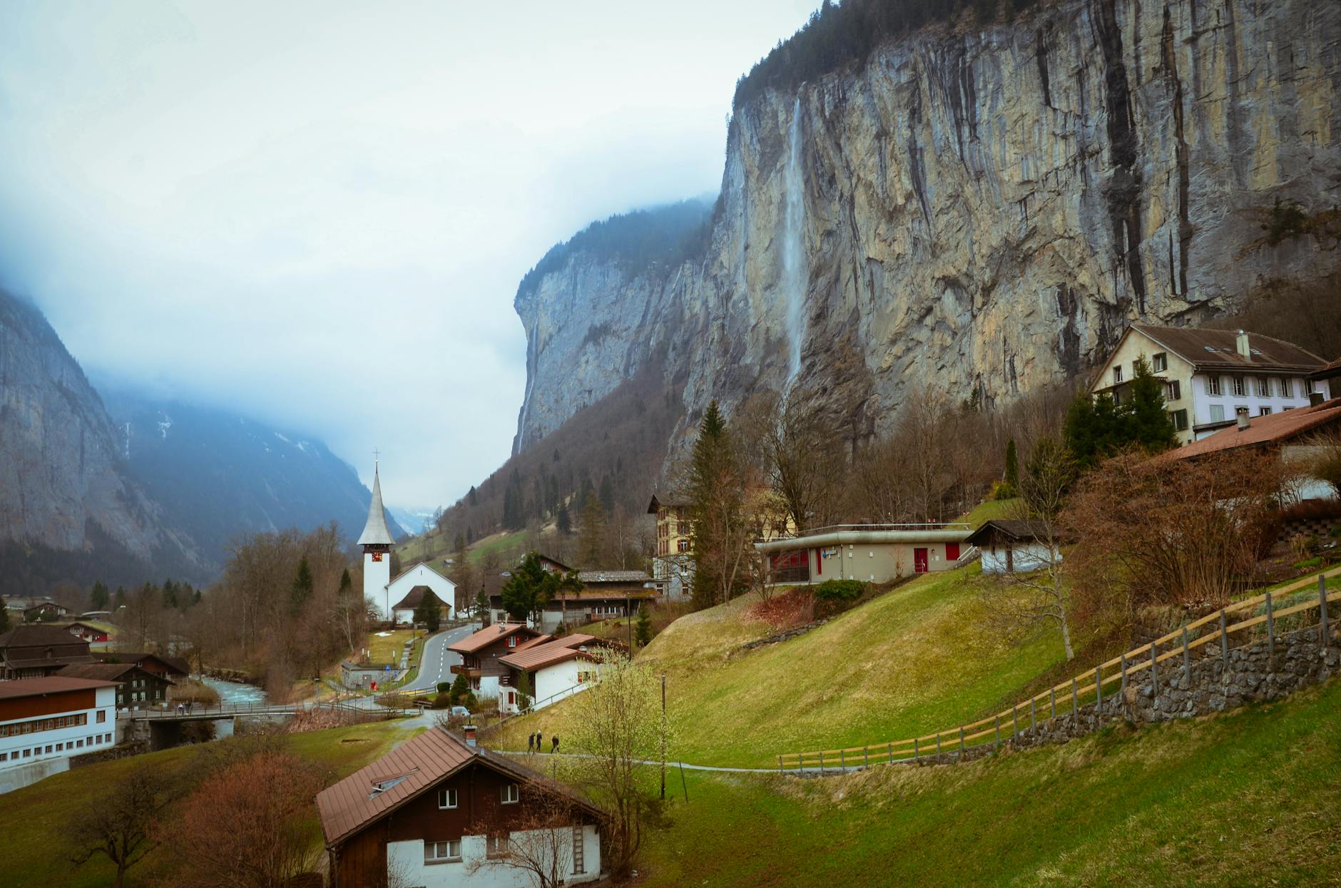 eSIM in Switzerland: Stay Connected Without Local SIM Cards